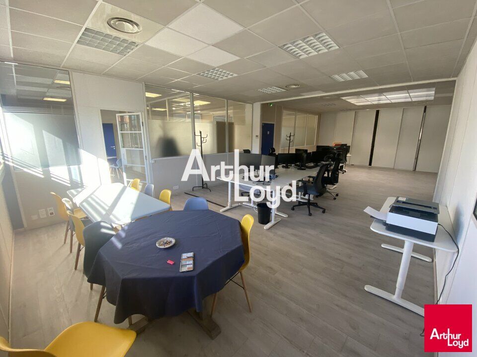 Location bureaux 200 m² non divisibles