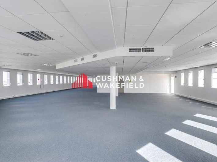 Location bureaux 577 m² divisibles à partir de 155 m²