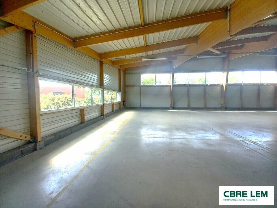 Location local d''activites 764 m² non divisibles