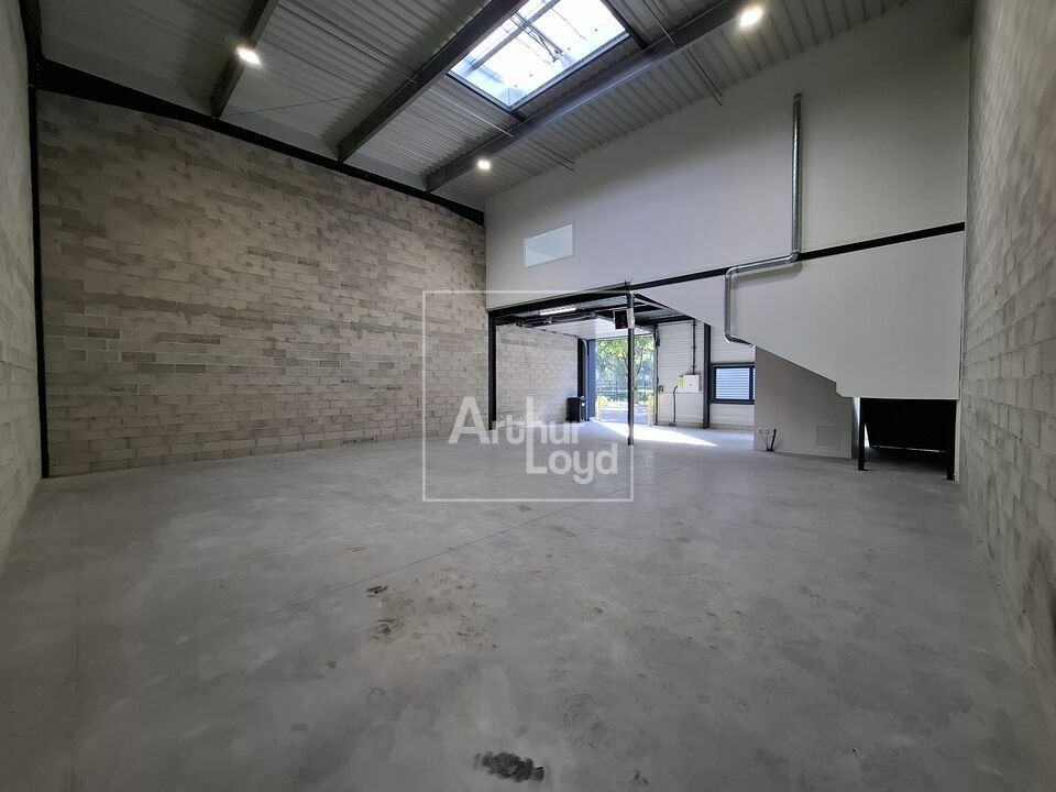 Cellules d'activités neuves à louer 