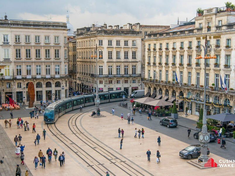 TRIANGLE D'OR, LOCAL PROFESSIONNEL A LOUER 