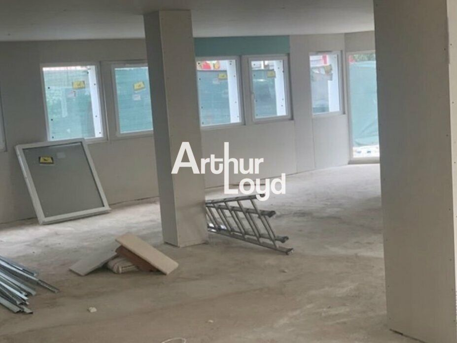 Location local commercial Draguignan (83300) - 110 m²