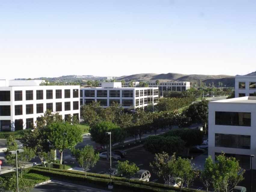 Location bureaux 3600 m² non divisibles