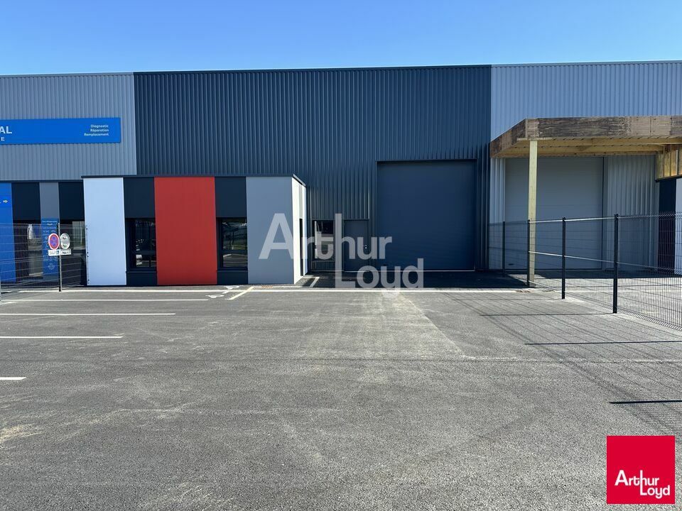 Vente local d''activites 300 m² non divisibles