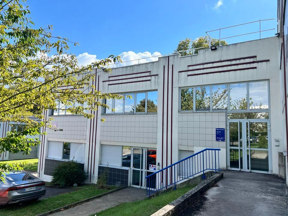 Location bureaux 233 m² non divisibles