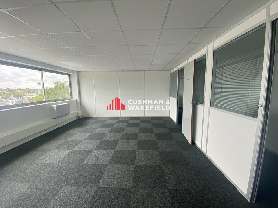 Location bureaux 215 m² non divisibles