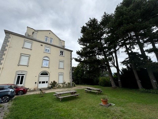 Location bureaux 160 m² à Saint-Chamond