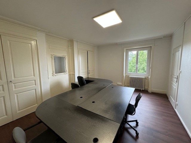 160 m² dispo à Saint-chamond