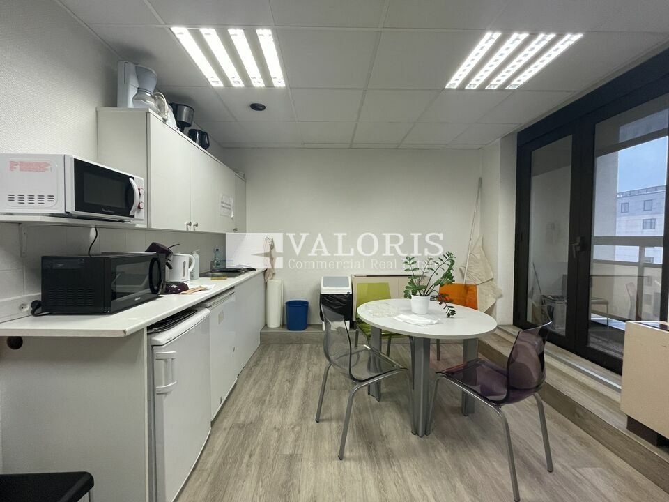 738 m² pour ce bureaux en location à Lyon 3