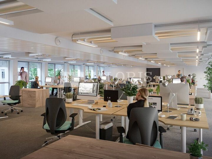 Immeuble indépendant à deux pas du métro, rare sur le secteur !