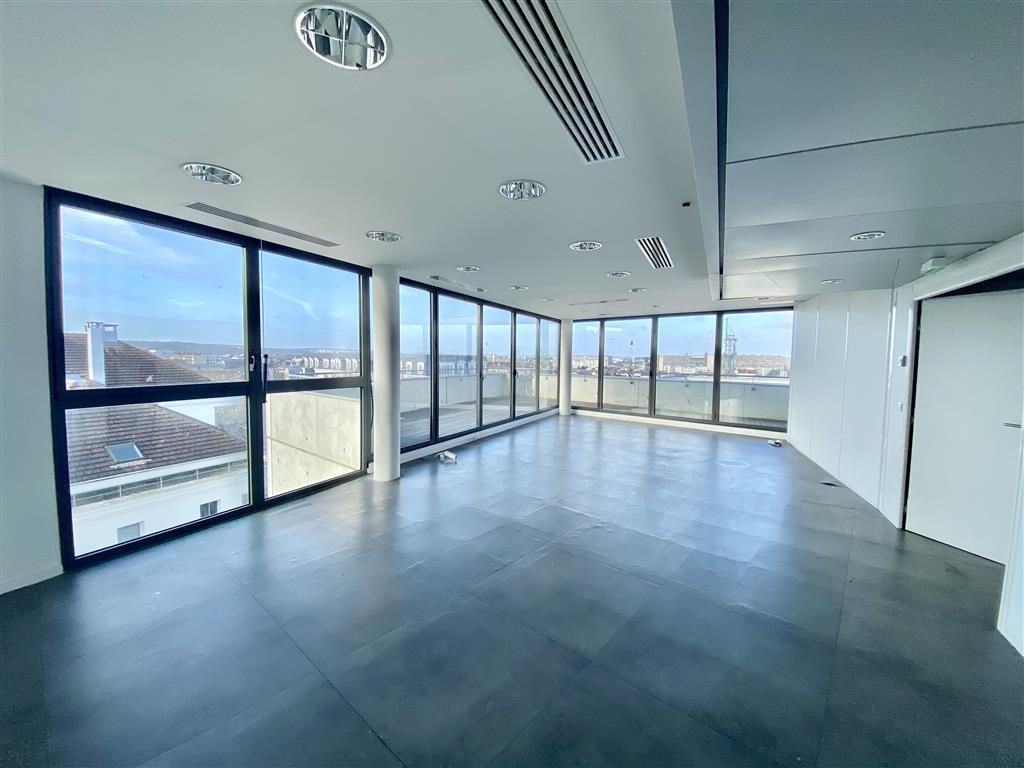 Vente Bureaux 238 m² non divisibles
