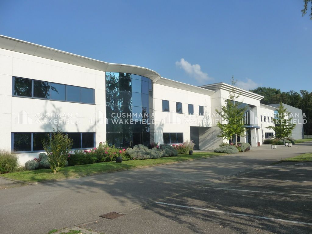 Location bureaux 327 m² divisibles à partir de 132 m²