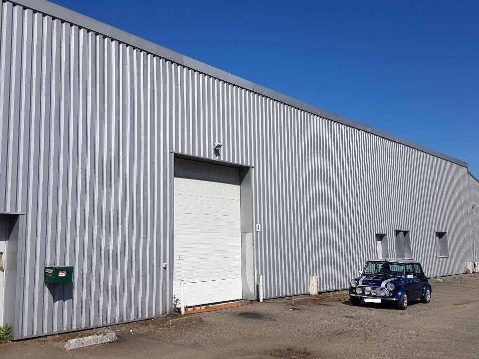 Location local d''activites 345 m² non divisibles