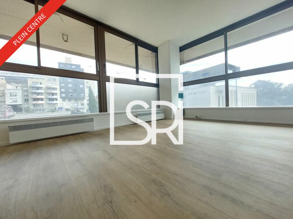 Bureau à vendre Clermont-Ferrand (63000) - 100 m²