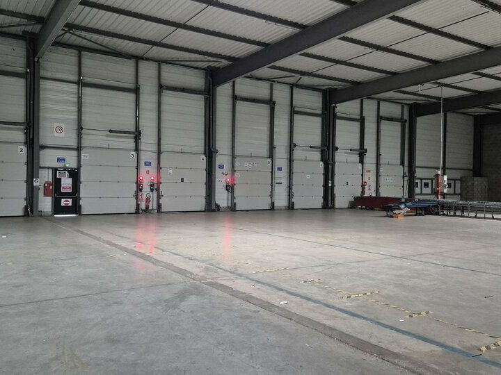 ZI LONGVIC - ENTREPÔT A LOUER - 1589 m²