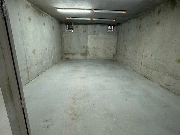 A louer sur Bourg les Valence - Local de Stockage