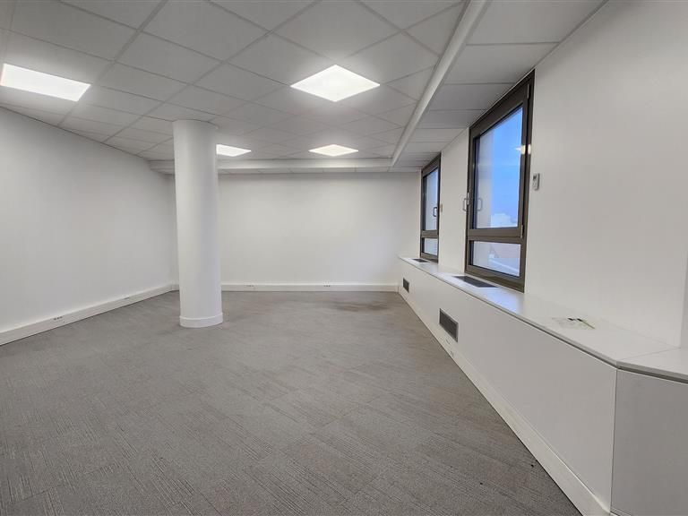 Location Bureaux 188 m² non divisibles