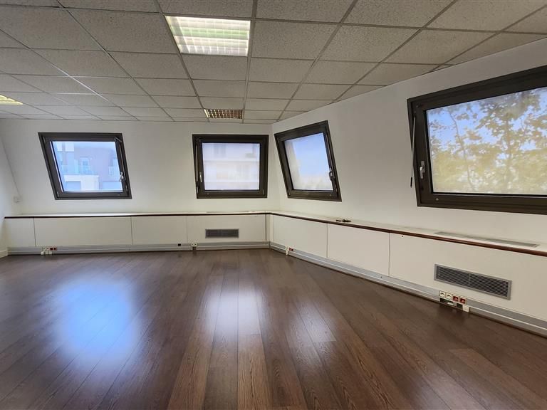 Location Bureaux 50 m² non divisibles