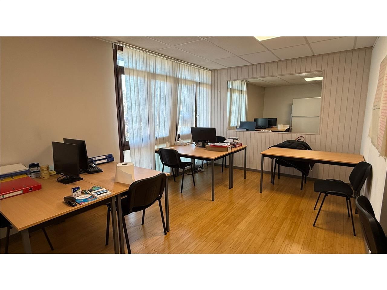 Location bureaux 106 m² non divisibles