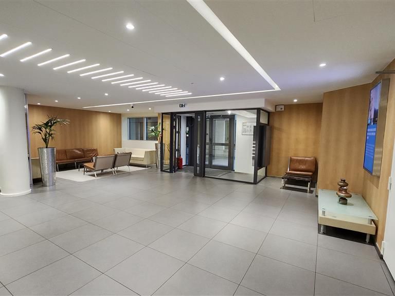 Location Bureaux 453 m² non divisibles