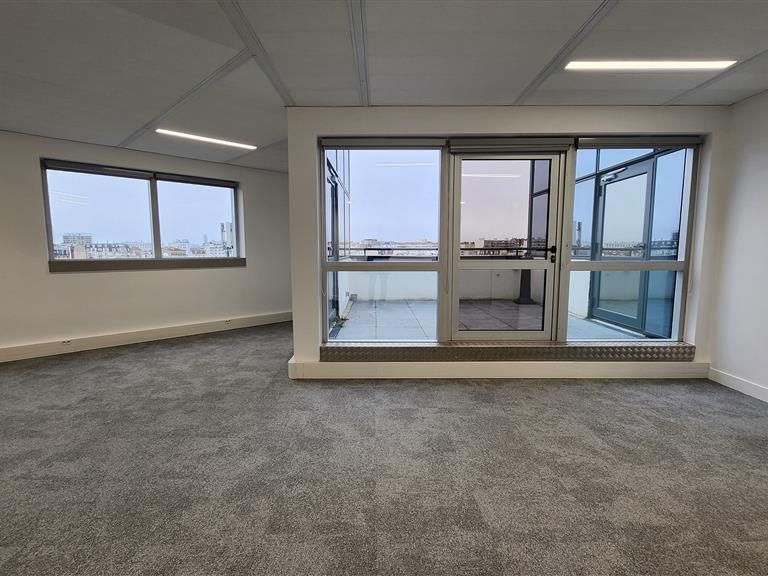 Location bureaux 549 m² divisibles à partir de 549 m²