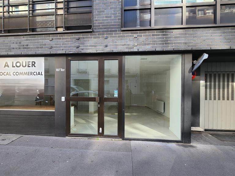 Location local commercial 79 m² non divisibles