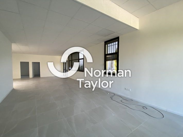 Location bureaux 271 m² divisibles à partir de 61.6 m²