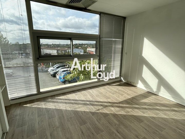 Location bureaux 140 m² - Saint Raphaël 