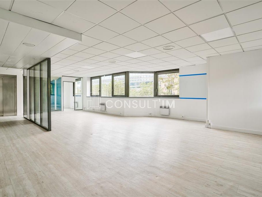 Location bureaux 299 m² non divisibles