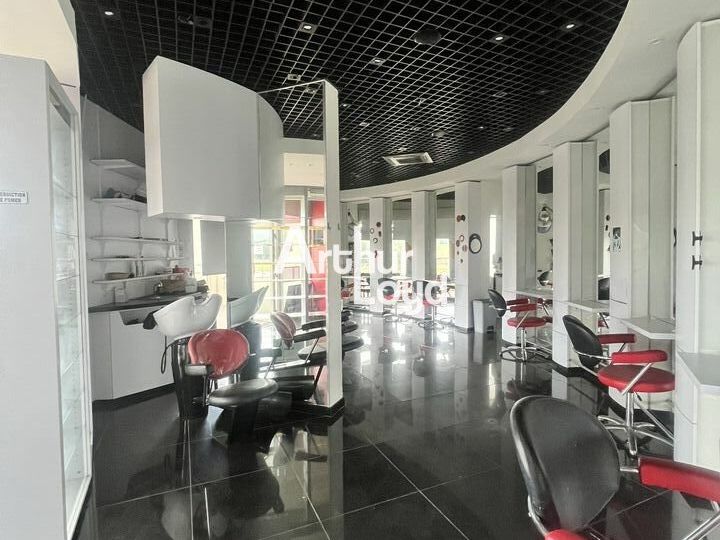 LOCATION PURE - CELLULE COMMERCIALE - EMPLACEMENT N°1 QUARTIER D'AFFAIRES SOPHIA ANTIPOLIS