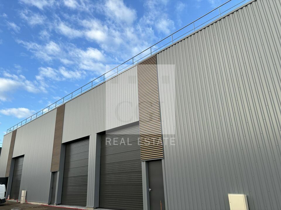 Locaux d'Activités Neufs à Villefranche-sur-Saône - Idéal pour Entreprises Logistiques et Industrielles