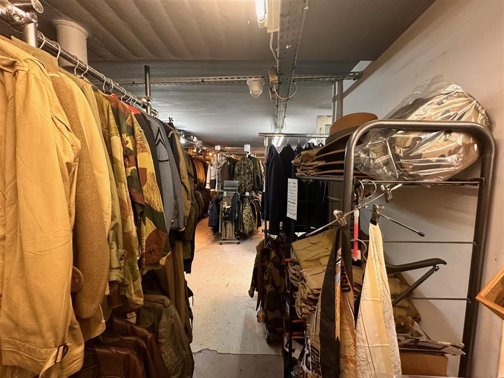 Location local commercial 96 m² non divisibles