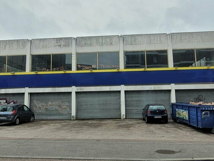 Location local d''activites 1133 m² non divisibles