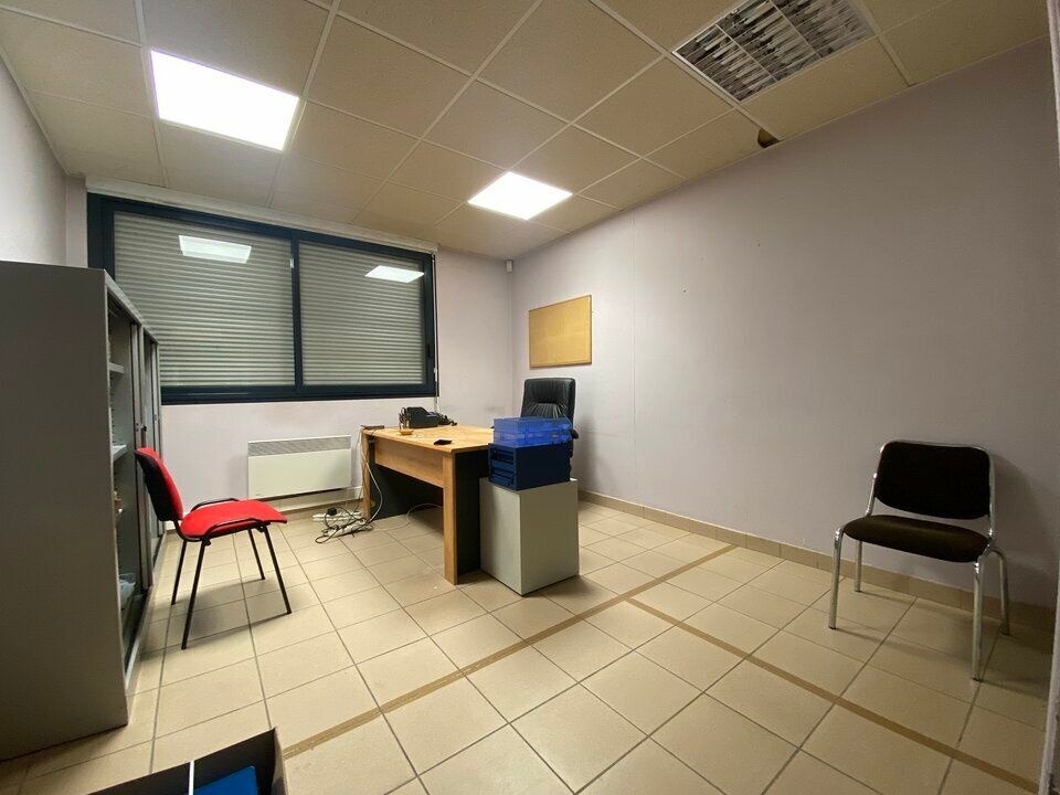 Local d'activité de 460 m²