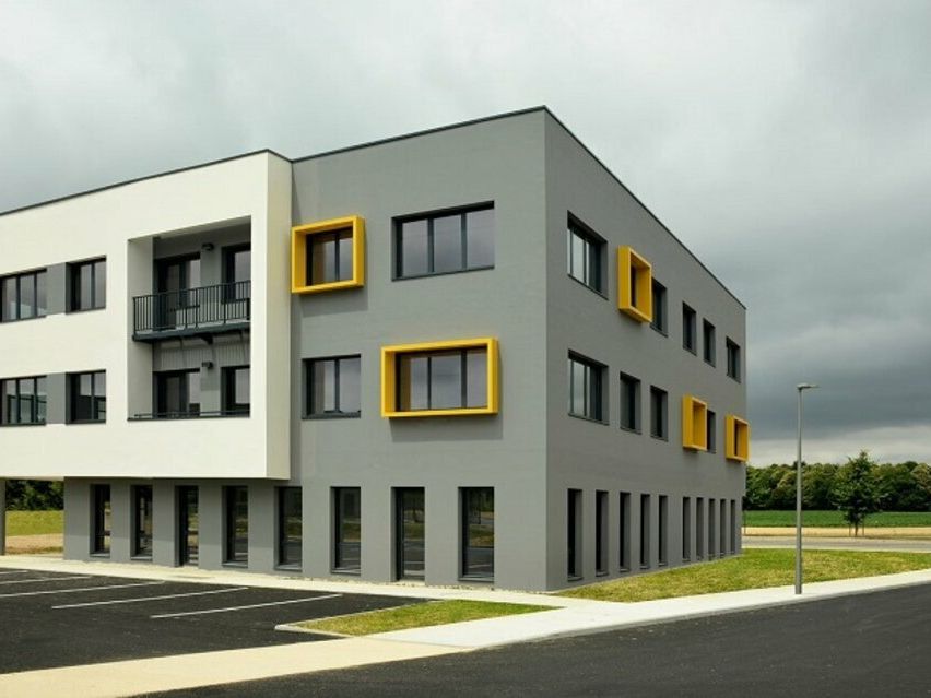 Location bureaux 5000 m² non divisibles