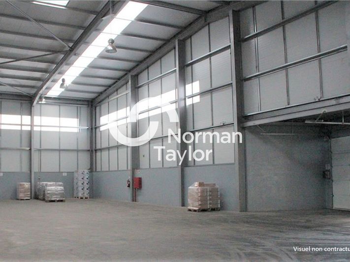 Location local d''activites 373 m² non divisibles