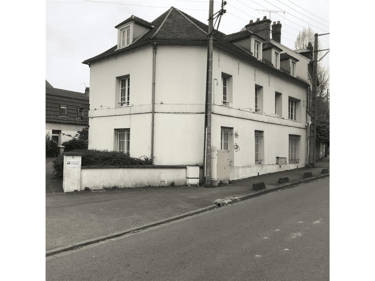 Location bureaux 340 m² à Melun