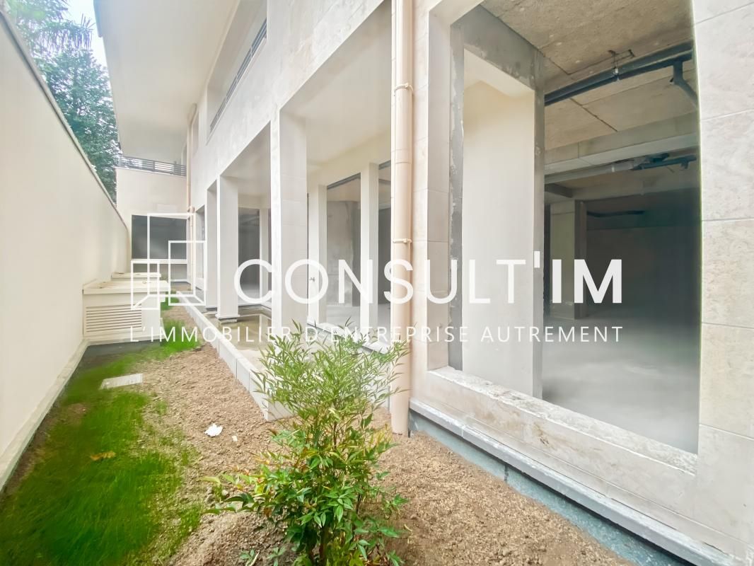 Location Bureaux 184 m² non divisibles