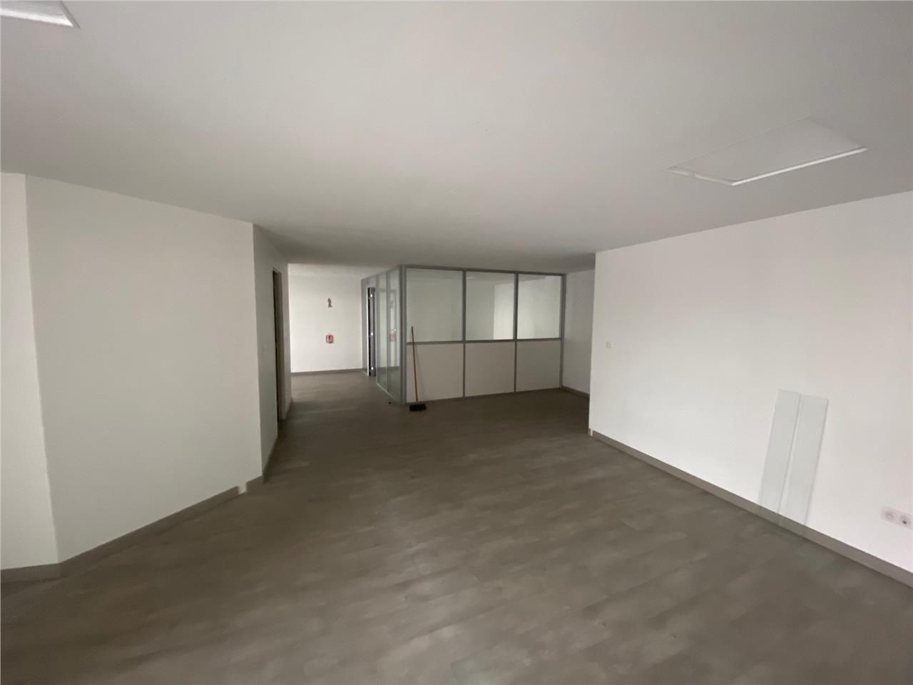 Location local commercial 120 m² à Langon