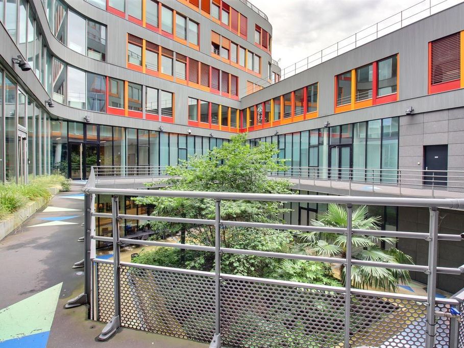 Location bureaux 277 m² non divisibles