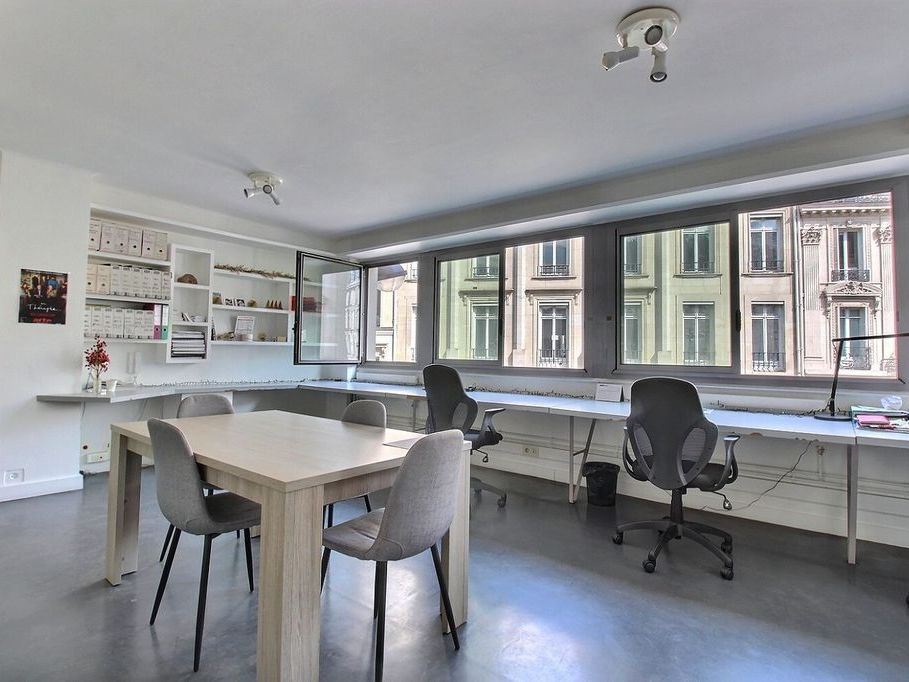 Location bureaux 61 m² non divisibles