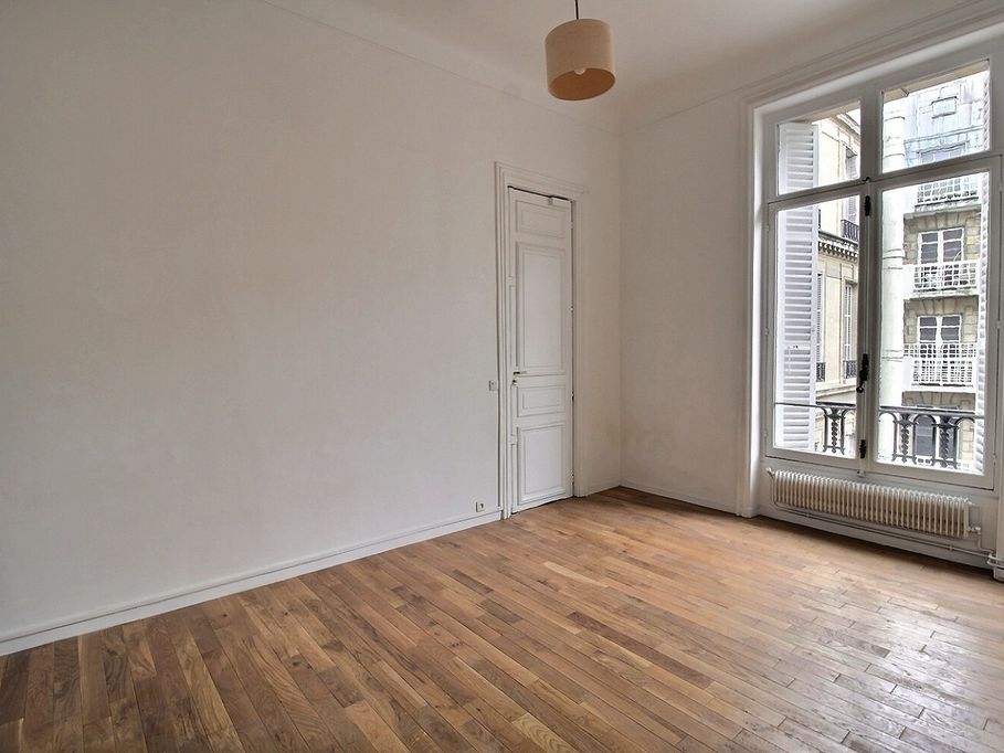 Location bureaux 91 m² non divisibles