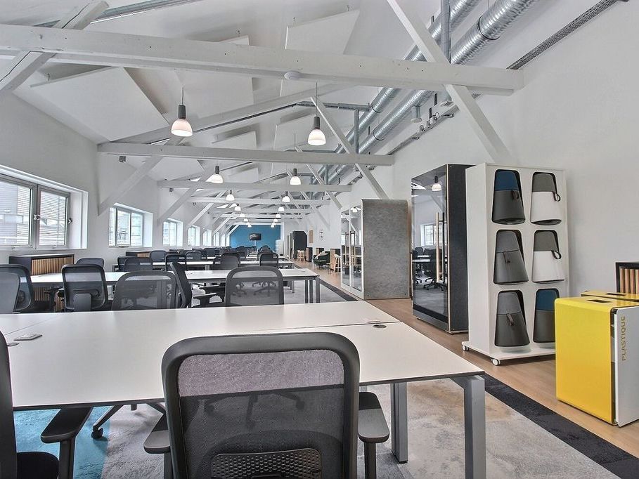 Location bureaux 1829 m² non divisibles