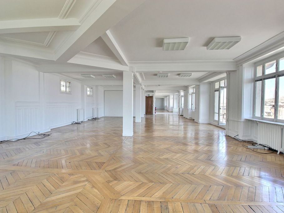 Location bureaux 699 m² divisibles à partir de 335 m²