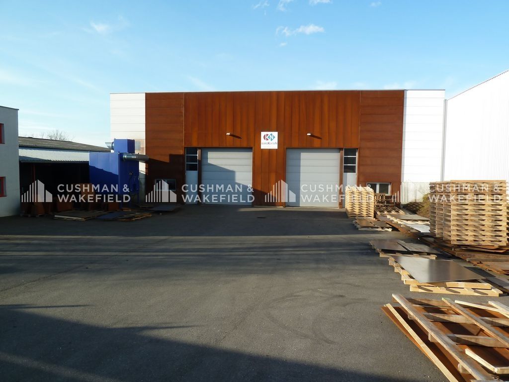 Vente activités 1225 m² non divisibles