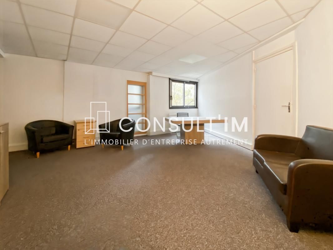 Location Bureaux 120 m² non divisibles