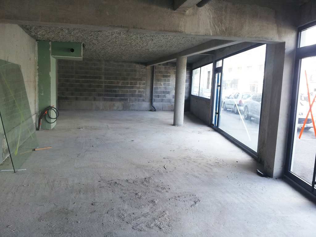 Vente local commercial 142 m² à AGEN