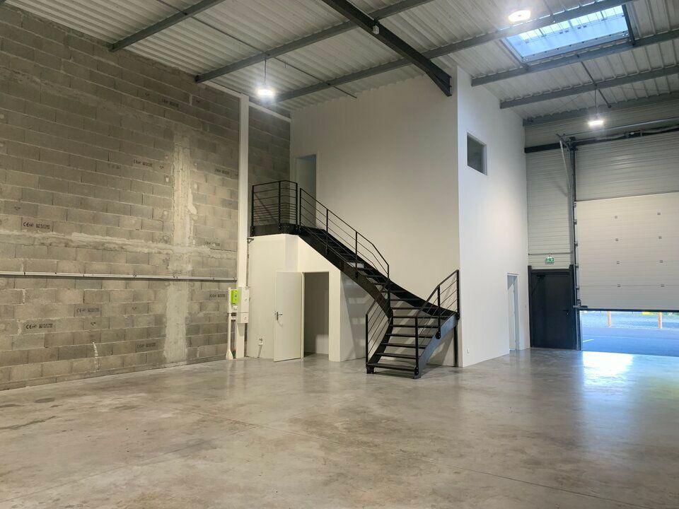 LOCAL D'ACTIVITES MIXTE