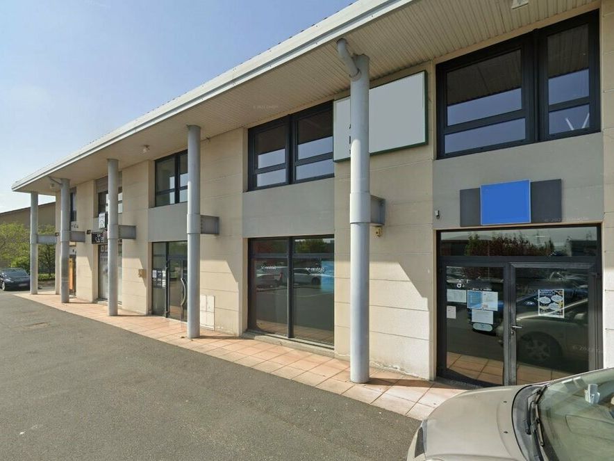 Location bureaux 176 m² non divisibles