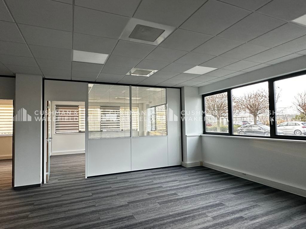 Location bureaux 632 m² divisibles à partir de 145 m²